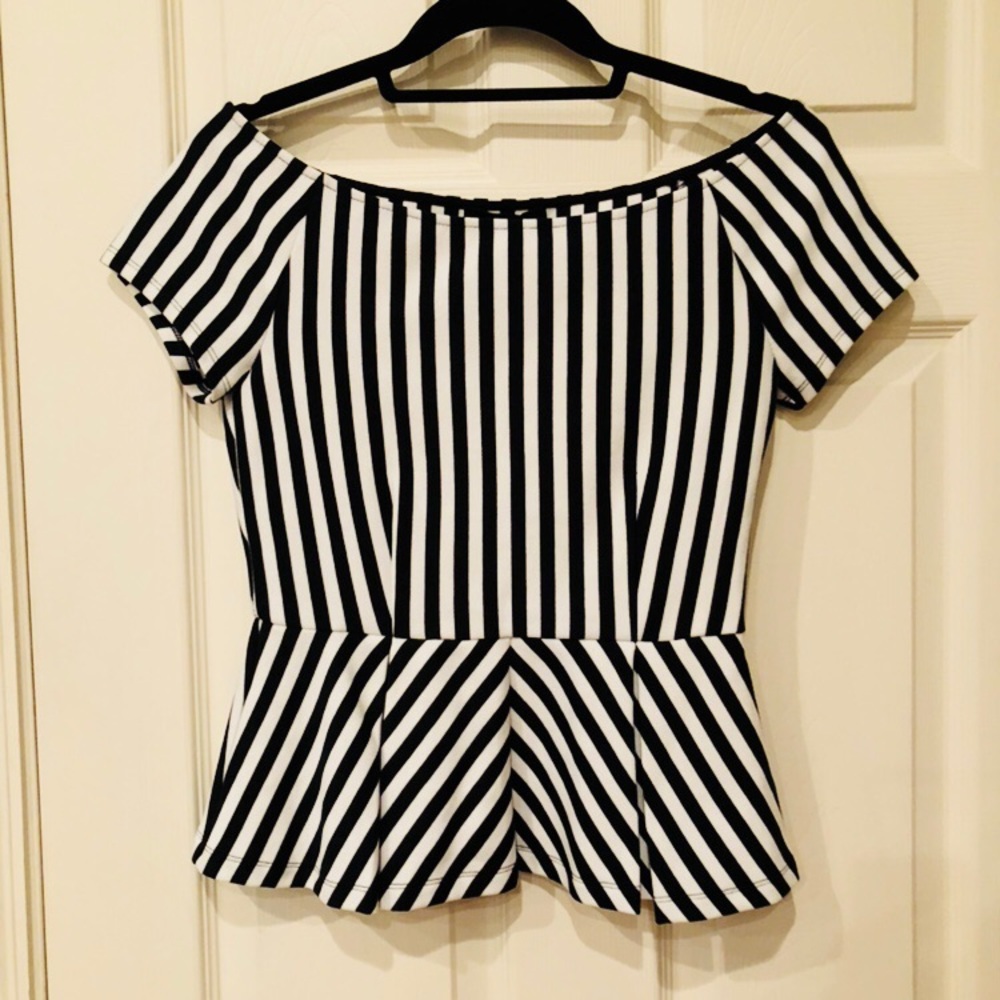 Off the shoulder/boat neck striped blouse